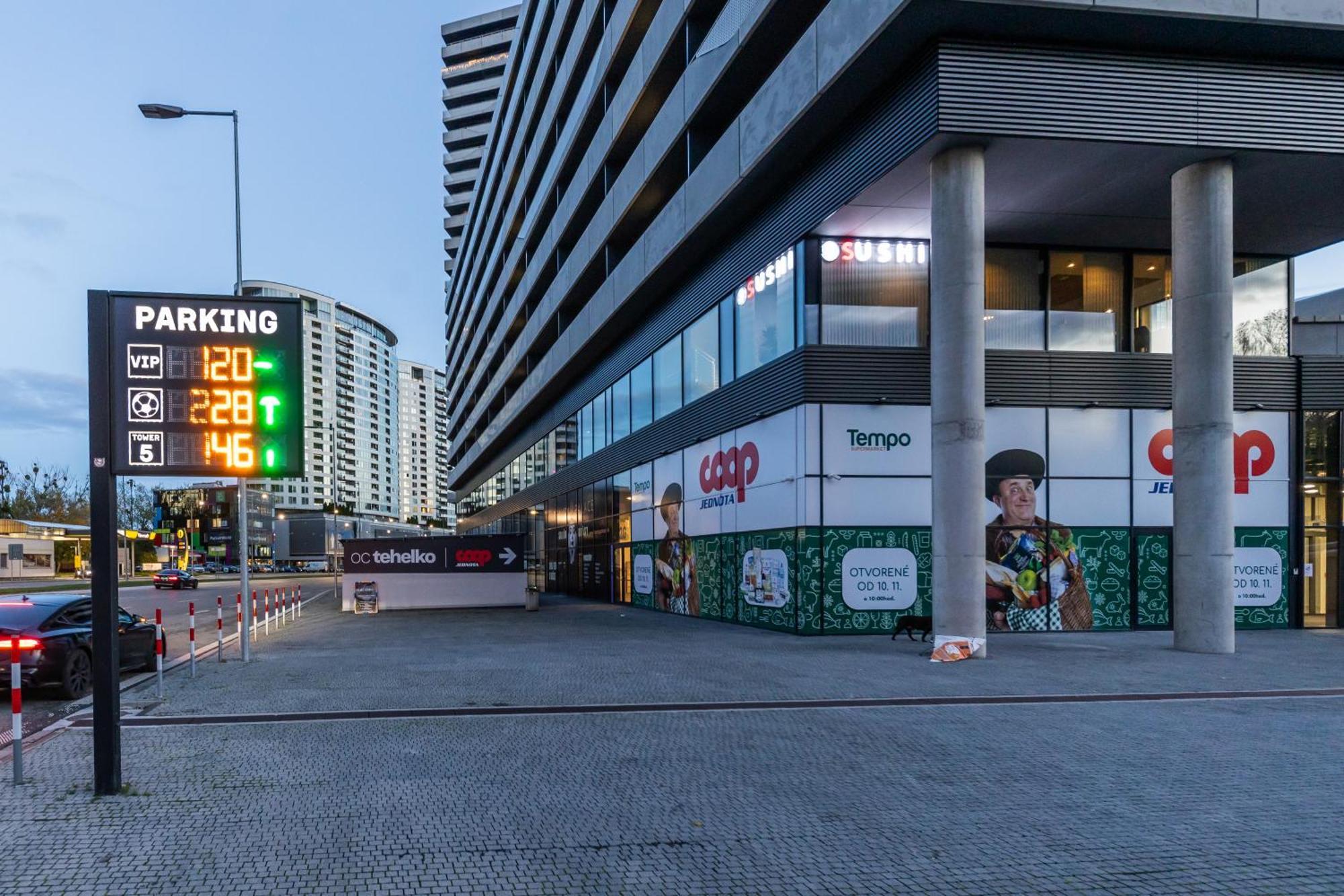 Nfs - Narodny Futbalovy Stadion - Apartman Pressburg Exterior foto